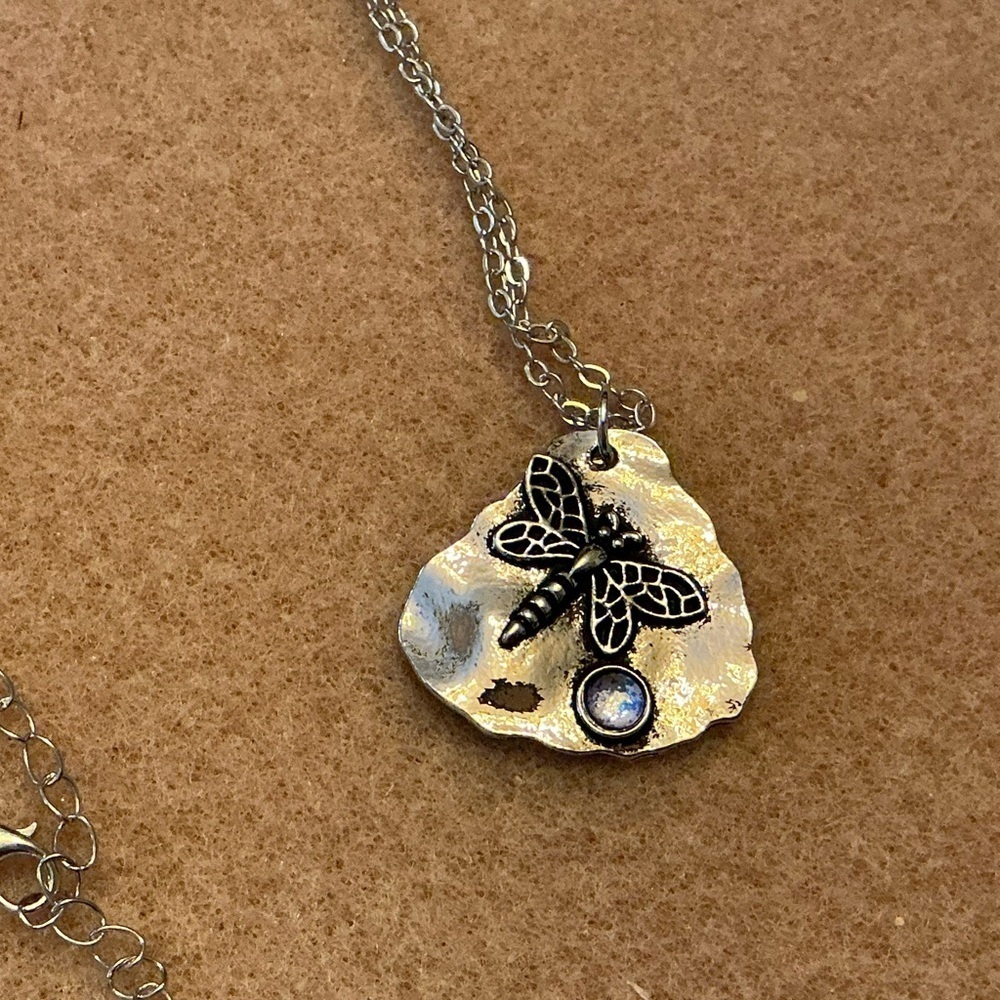 Beautiful Dragonfly Necklace! 21”
Brand New! - Picture 2 of 2